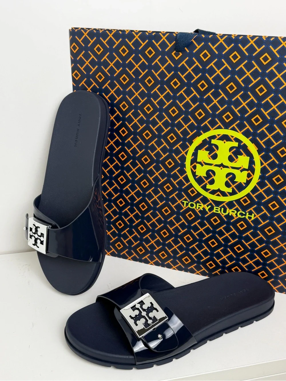 NWT Tory Burch MELLOW SLIDE